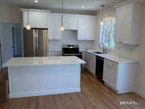 90 Apple Gate Southington CT 06489