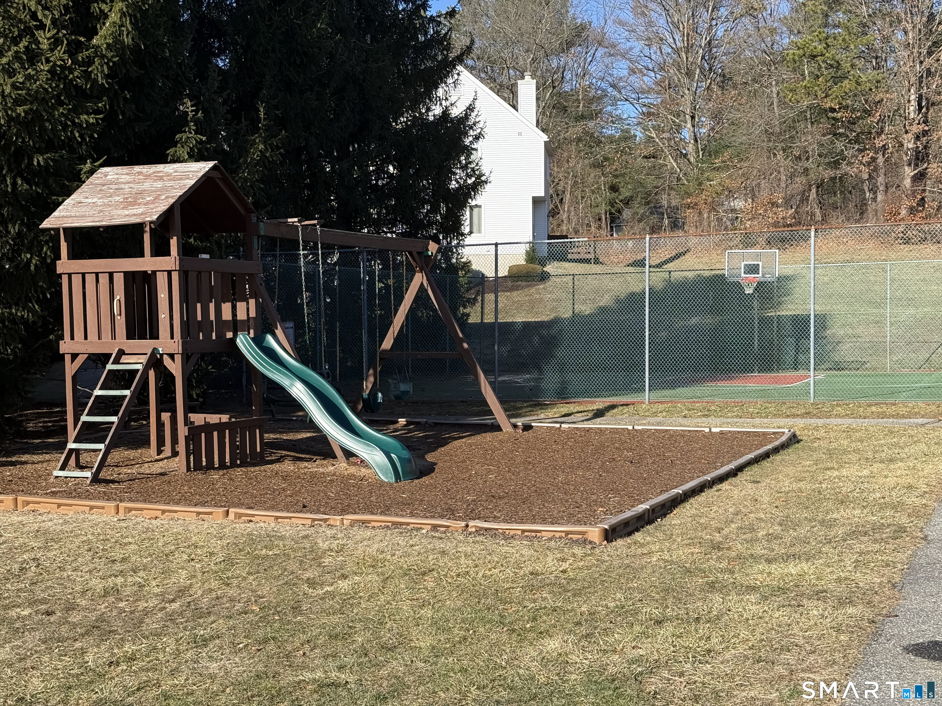 40 Eastbrook Heights Mansfield CT 06250