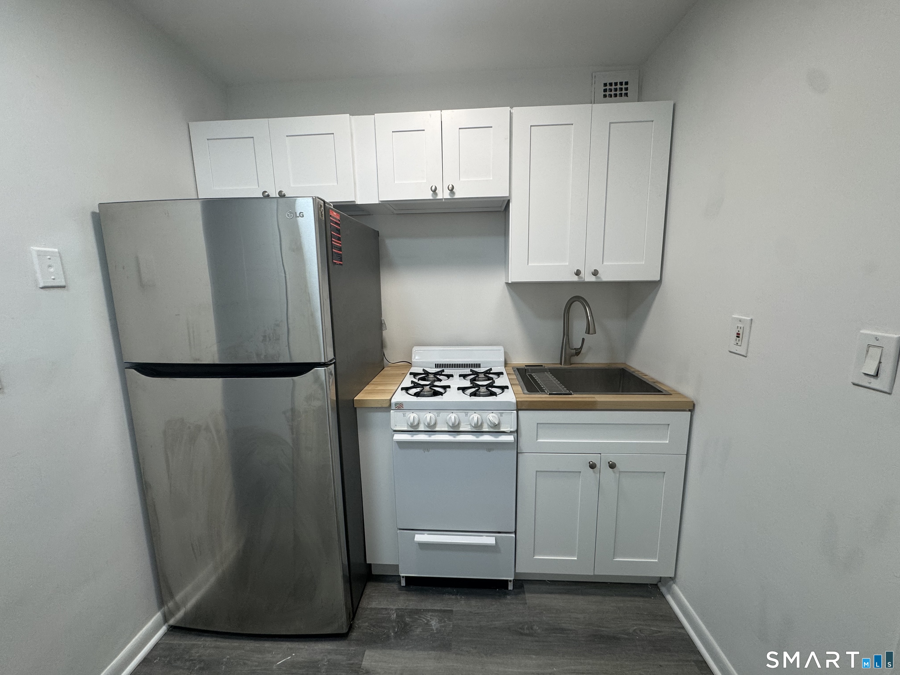 2370 North Avenue Bridgeport CT 06604