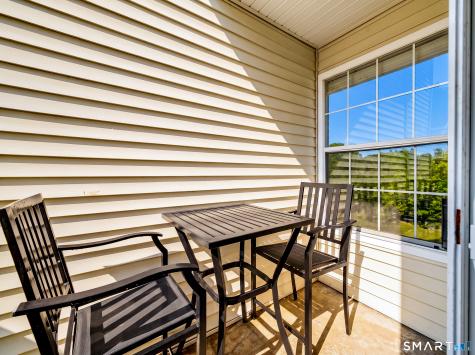 84 Carriage Crossing Lane Middletown CT 06457