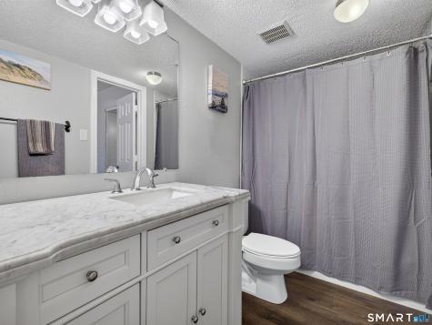 84 Carriage Crossing Lane Middletown CT 06457
