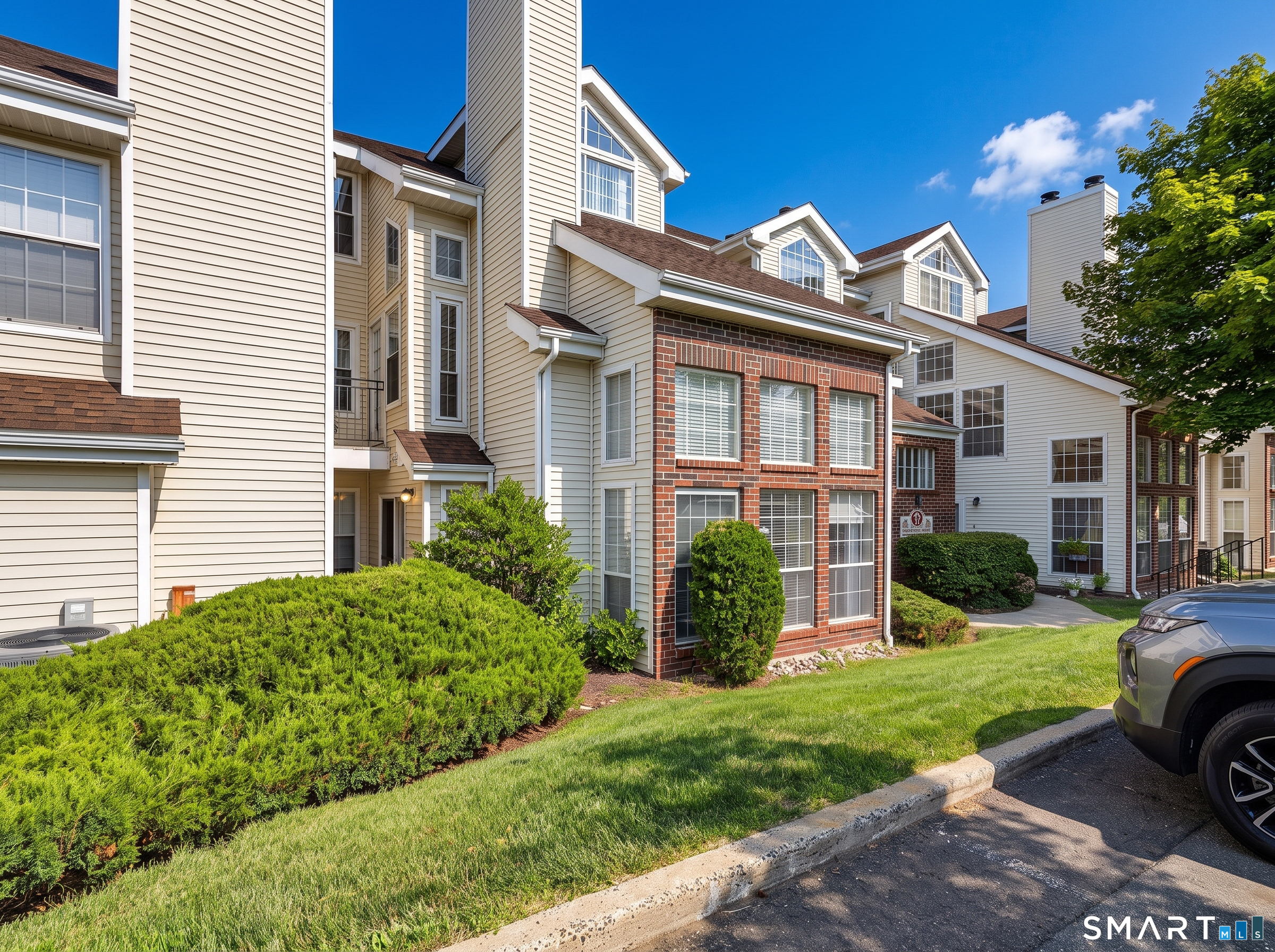 84 Carriage Crossing Lane Middletown CT 06457