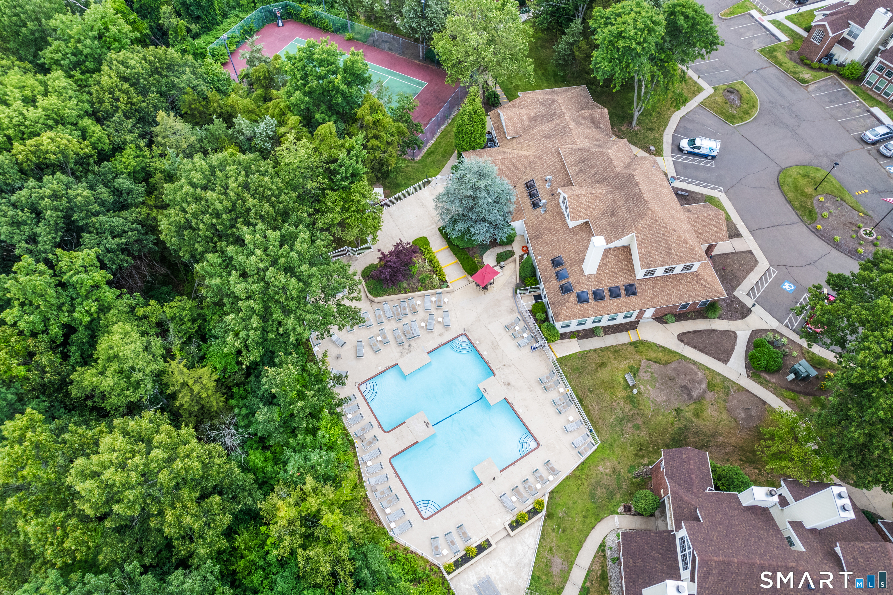 84 Carriage Crossing Lane Middletown CT 06457