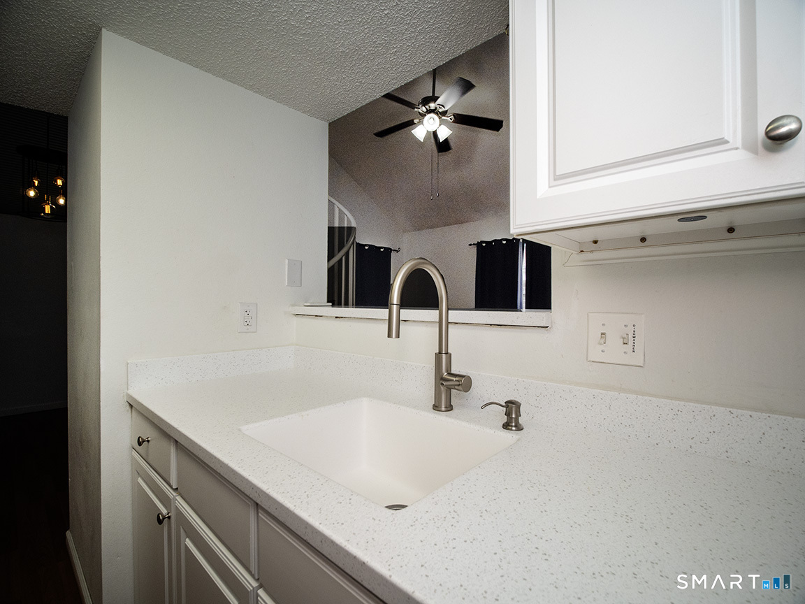 13 Carriage Crossing Lane Middletown CT 06457