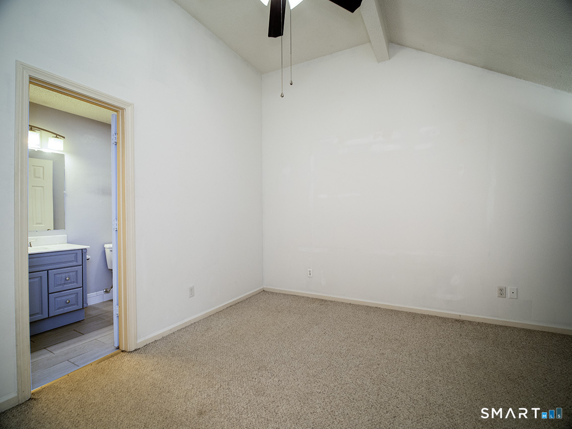 13 Carriage Crossing Lane Middletown CT 06457