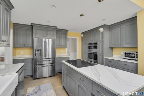 14 Brandon Lane Stonington CT 06355