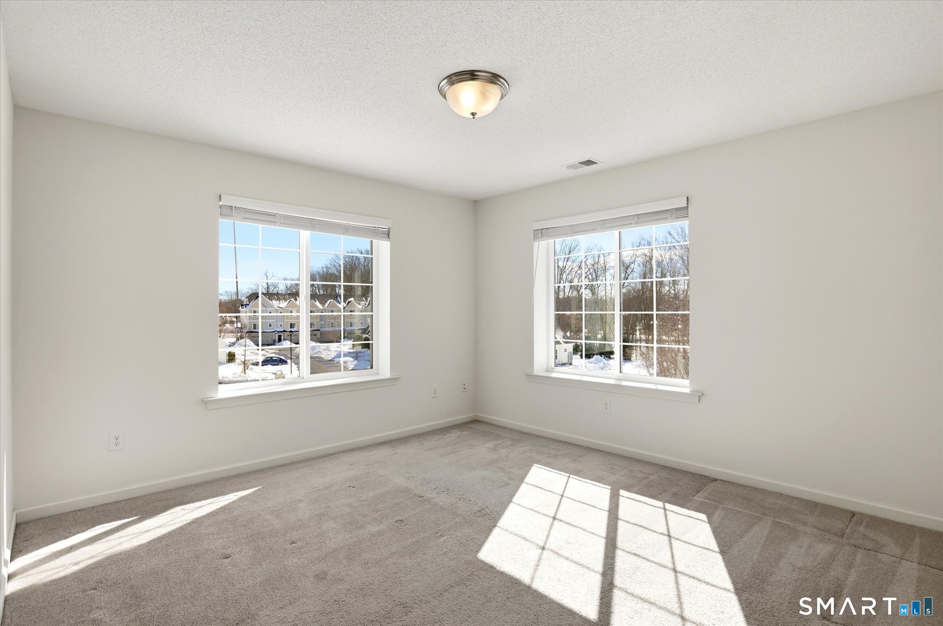 42 Lexie Lane South Windsor CT 06074