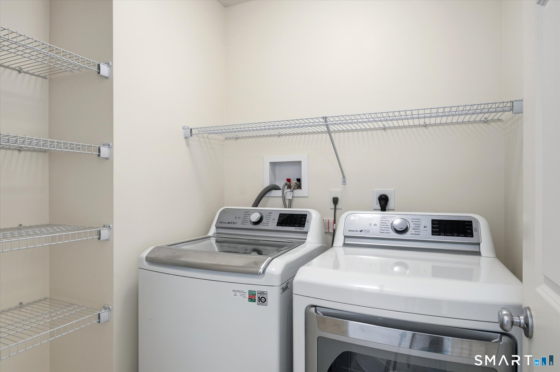 42 Lexie Lane South Windsor CT 06074