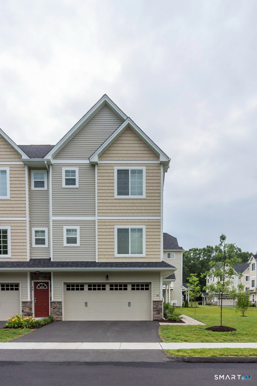 42 Lexie Lane South Windsor CT 06074
