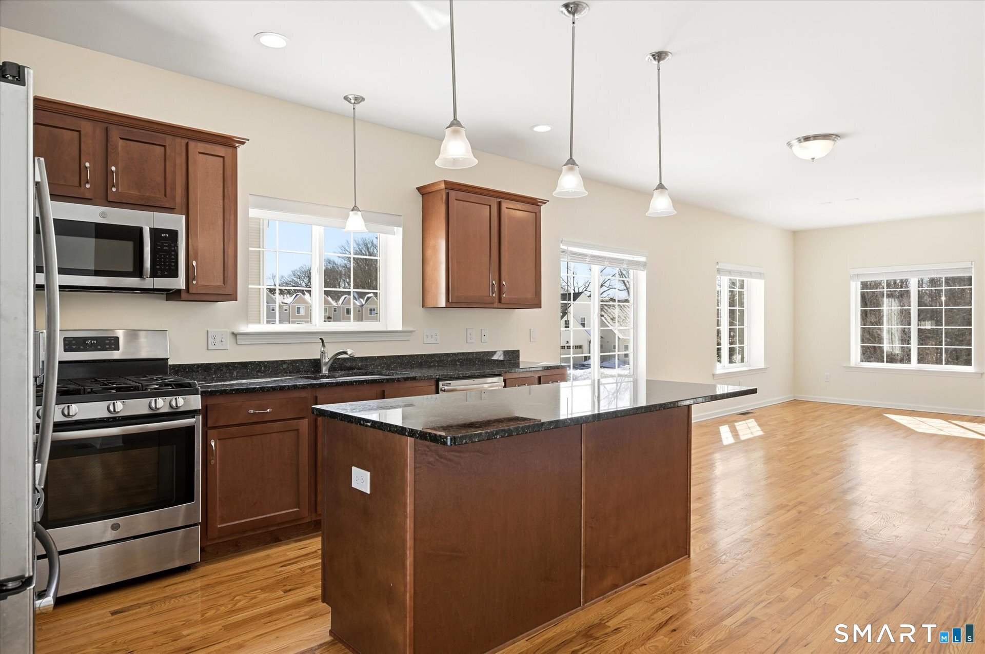 42 Lexie Lane South Windsor CT 06074