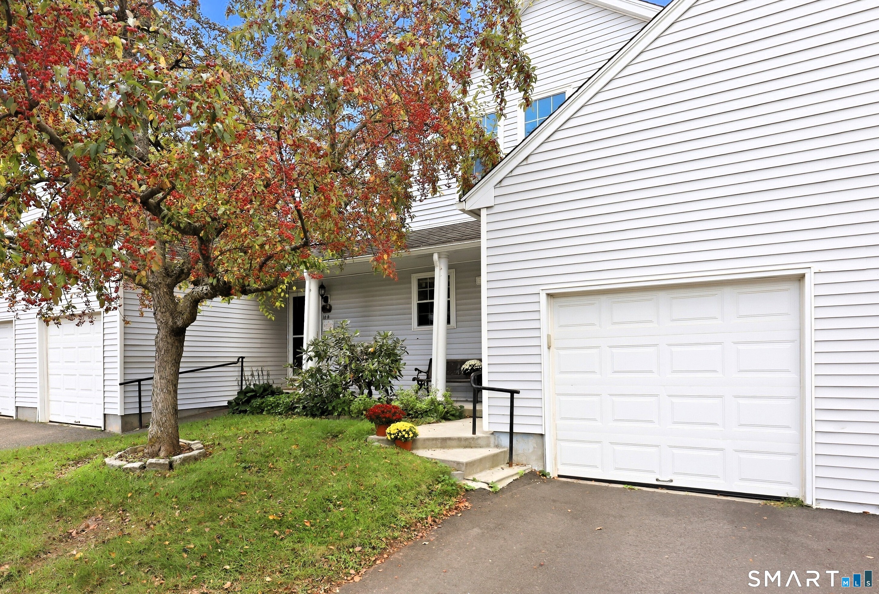 10 Jamie Lane Manchester CT 06042