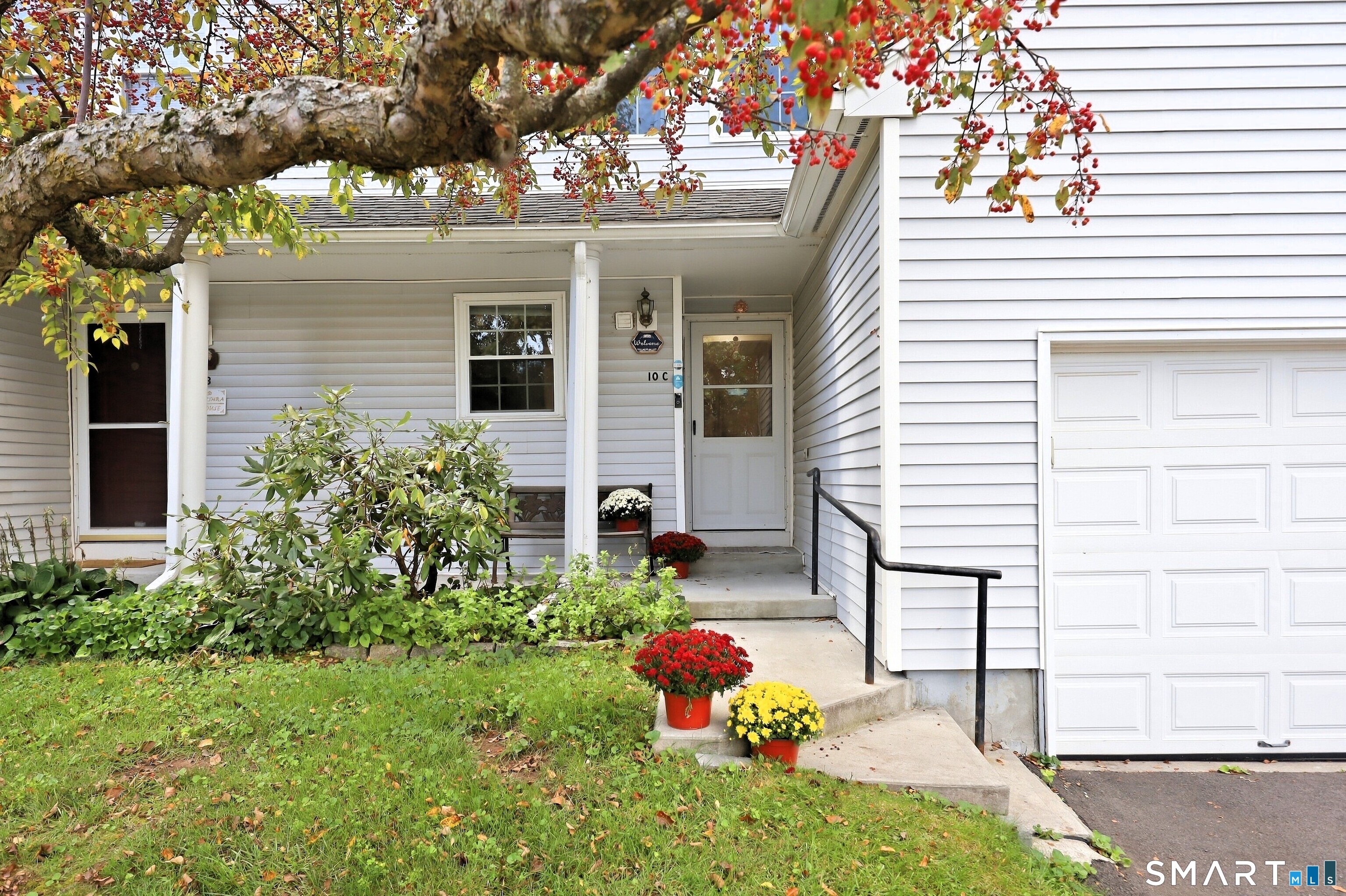 10 Jamie Lane Manchester CT 06042