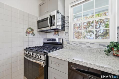 10 Jamie Lane Manchester CT 06042