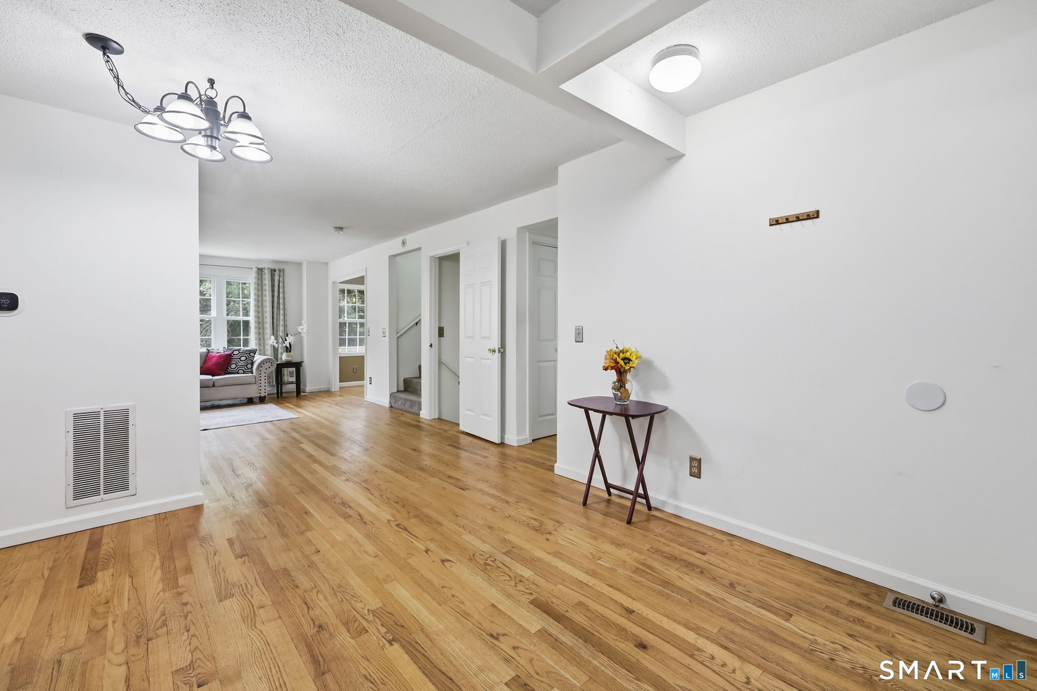10 Jamie Lane Manchester CT 06042
