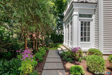 31 Richmond Hill Road New Canaan CT 06840
