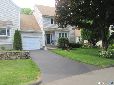 192 Stonehedge Shelton CT 06484