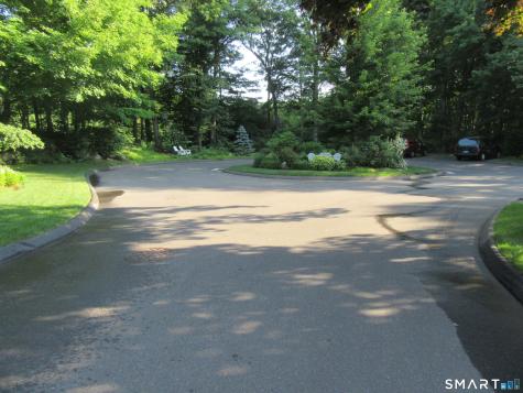 192 Stonehedge Shelton CT 06484