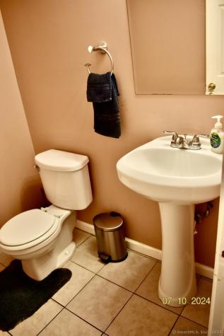 108 Mohican Avenue Waterbury CT 06708