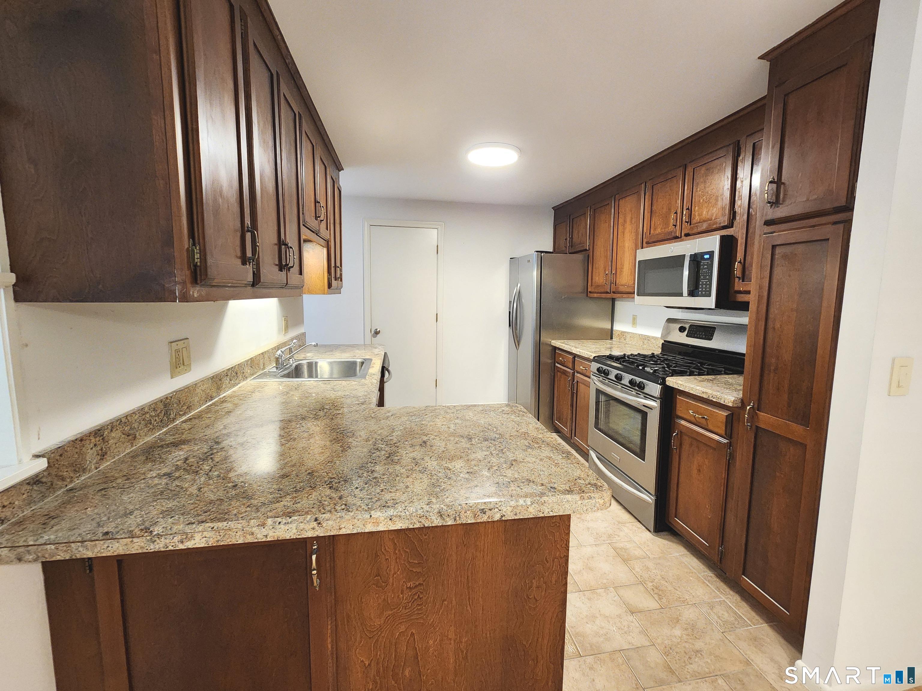 9 Oak Forest Drive Manchester CT 06042
