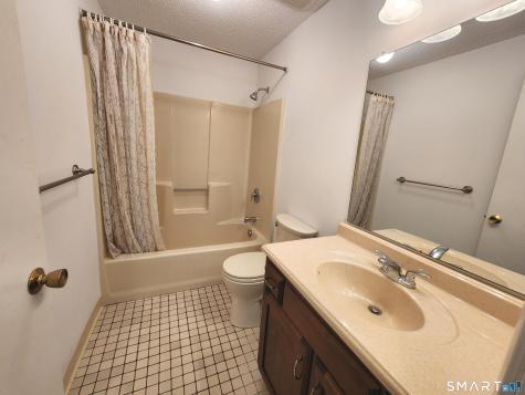 9 Oak Forest Drive Manchester CT 06042