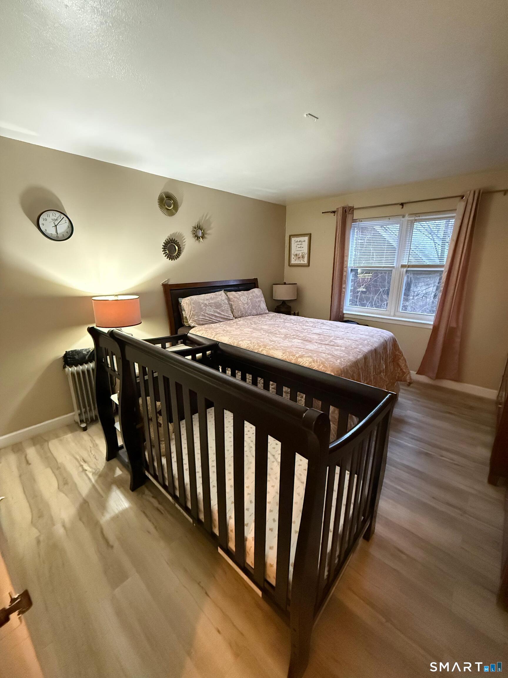 393 Laurel Avenue Bridgeport CT 06605