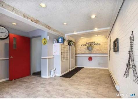 393 Laurel Avenue Bridgeport CT 06605