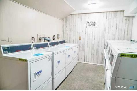 393 Laurel Avenue Bridgeport CT 06605