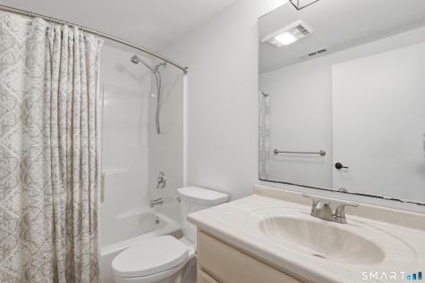 814 Popes Island Road Milford CT 06461