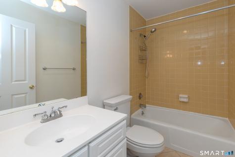 23 Lower Commons Woodbury CT 06798
