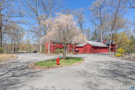 23 Lower Commons Woodbury CT 06798