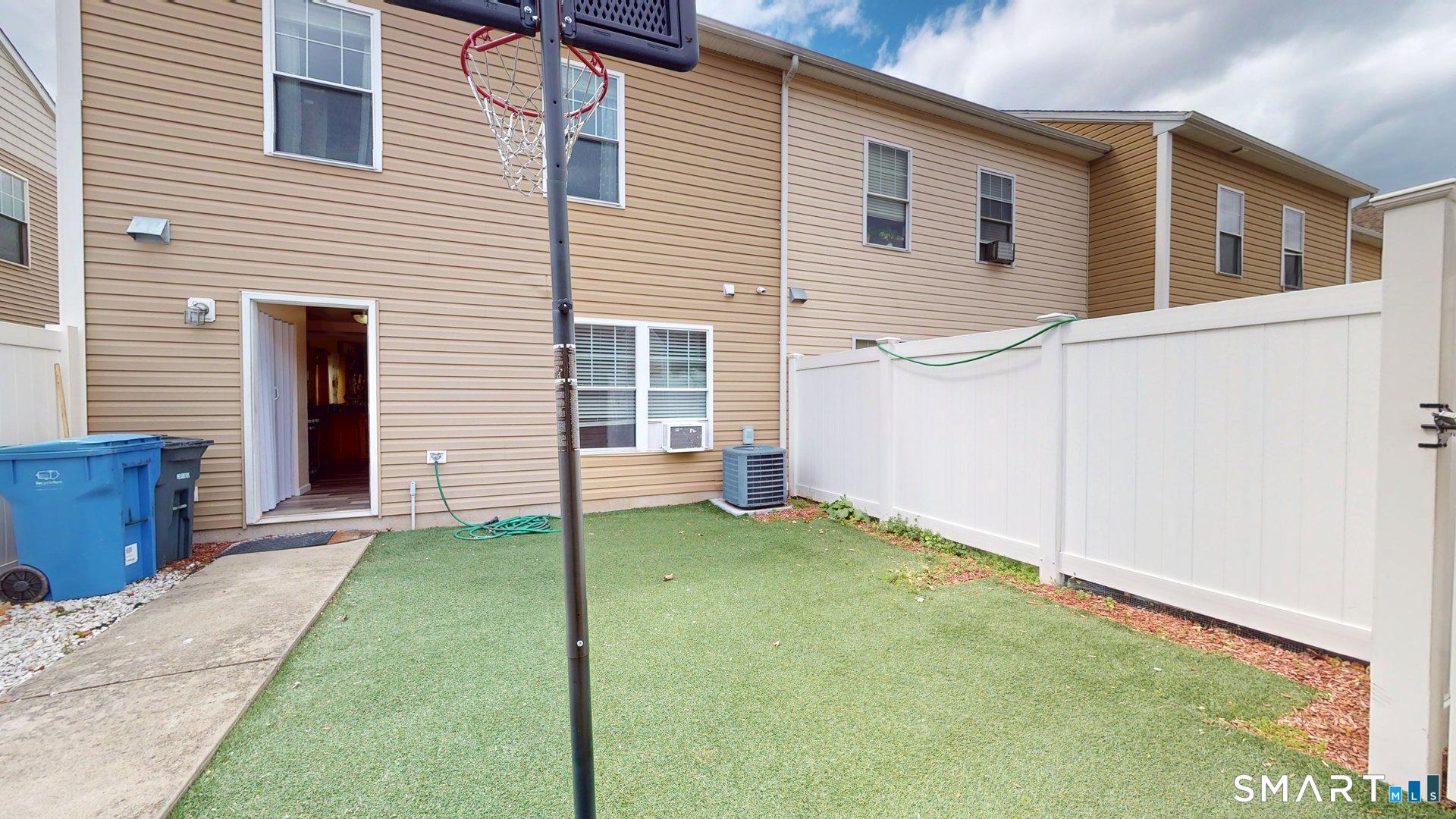 64 Osten Boulevard Hartford CT 06106