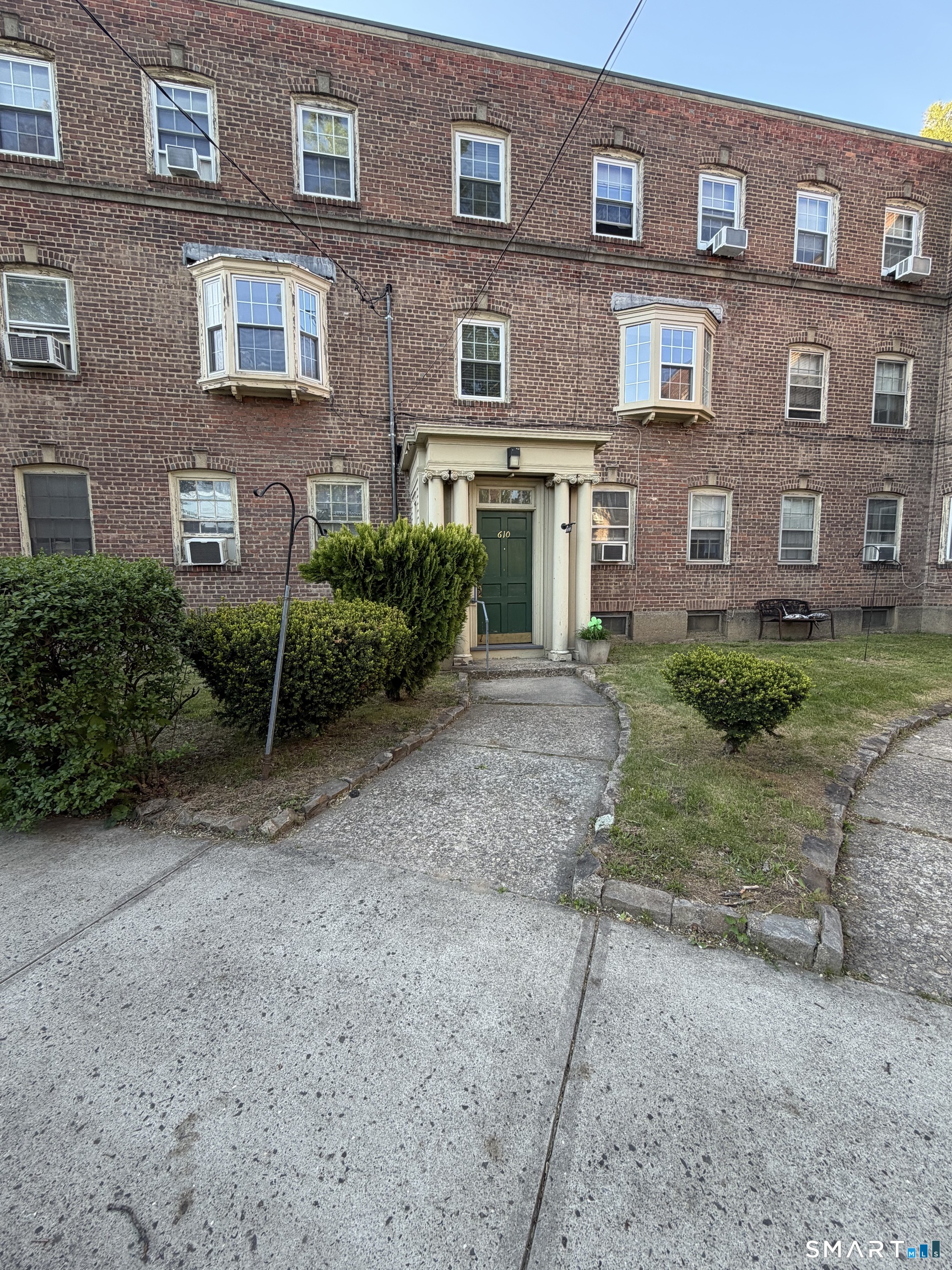 610 Wilmot Avenue Bridgeport CT 06607
