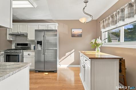 203 Greens Farm Road Branford CT 06405