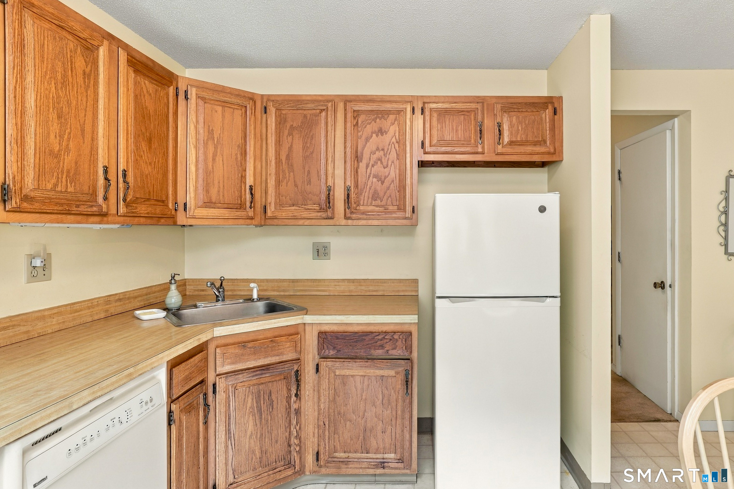 126 Hopmeadow Street Simsbury CT 06089