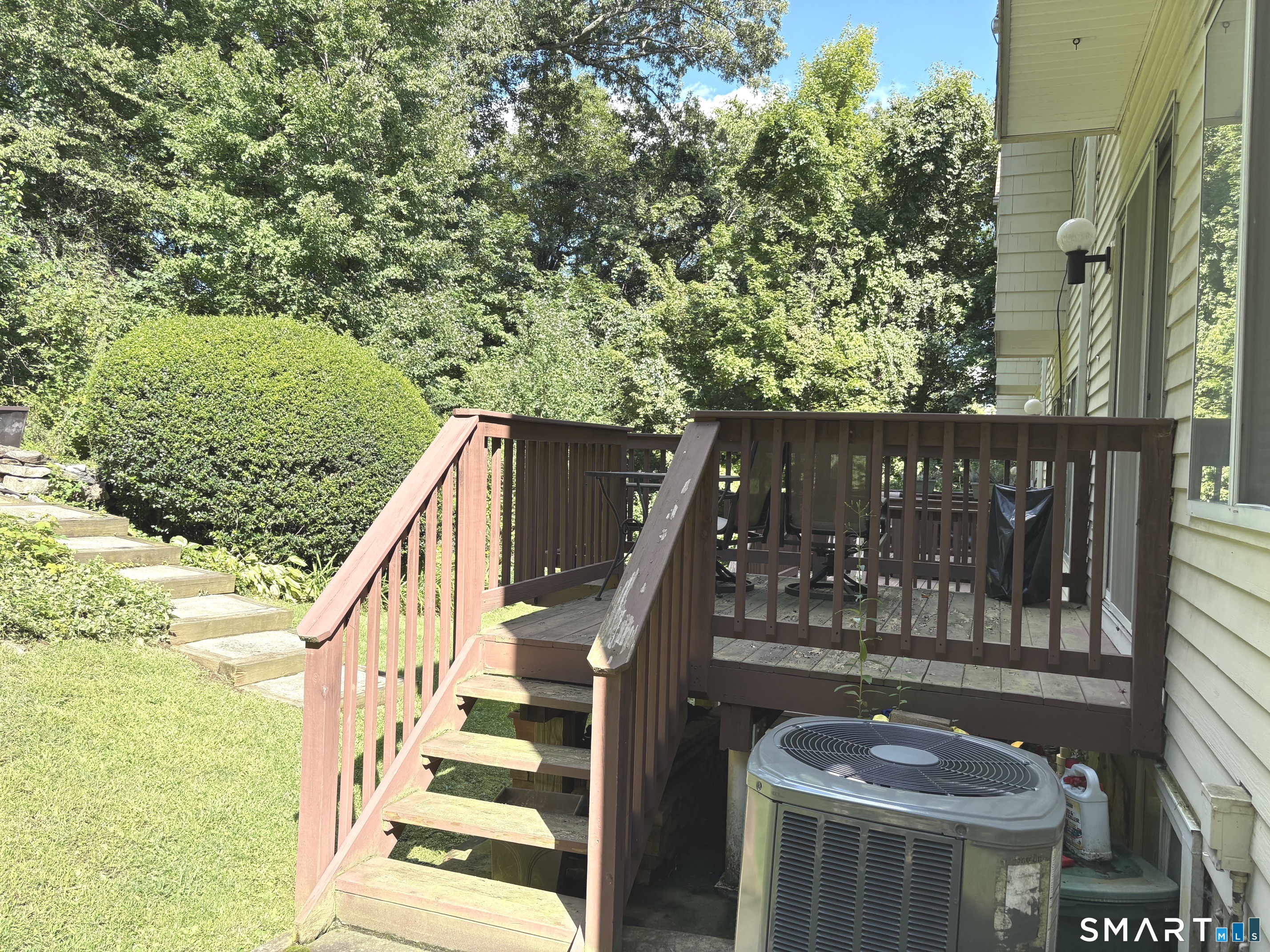 166 Old Brookfield Road Danbury CT 06811