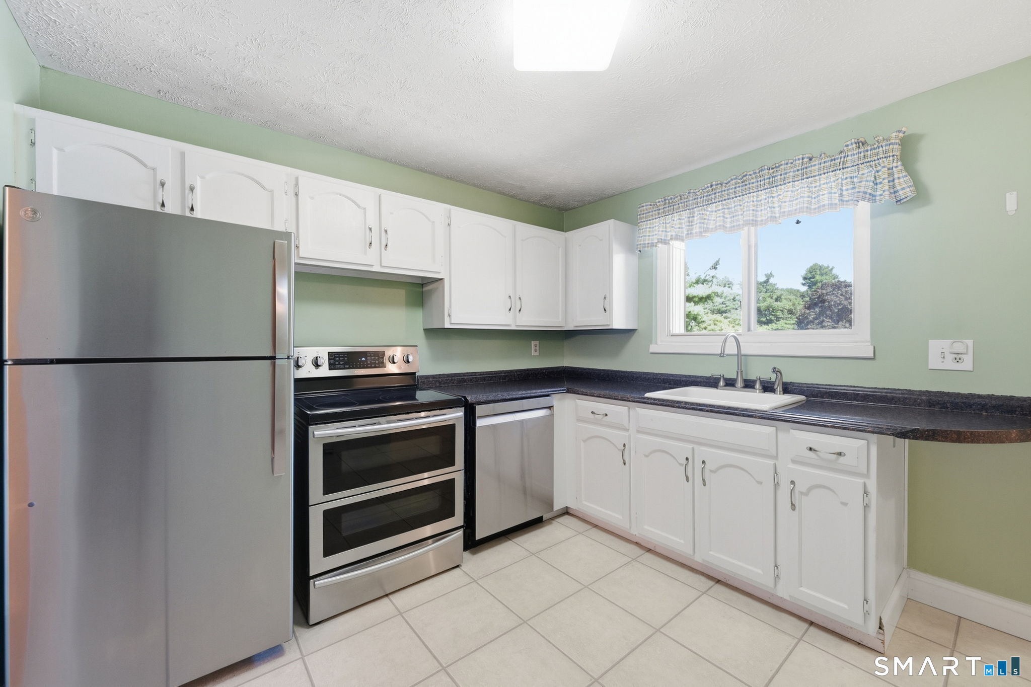 4 Amato Drive South Windsor CT 06074