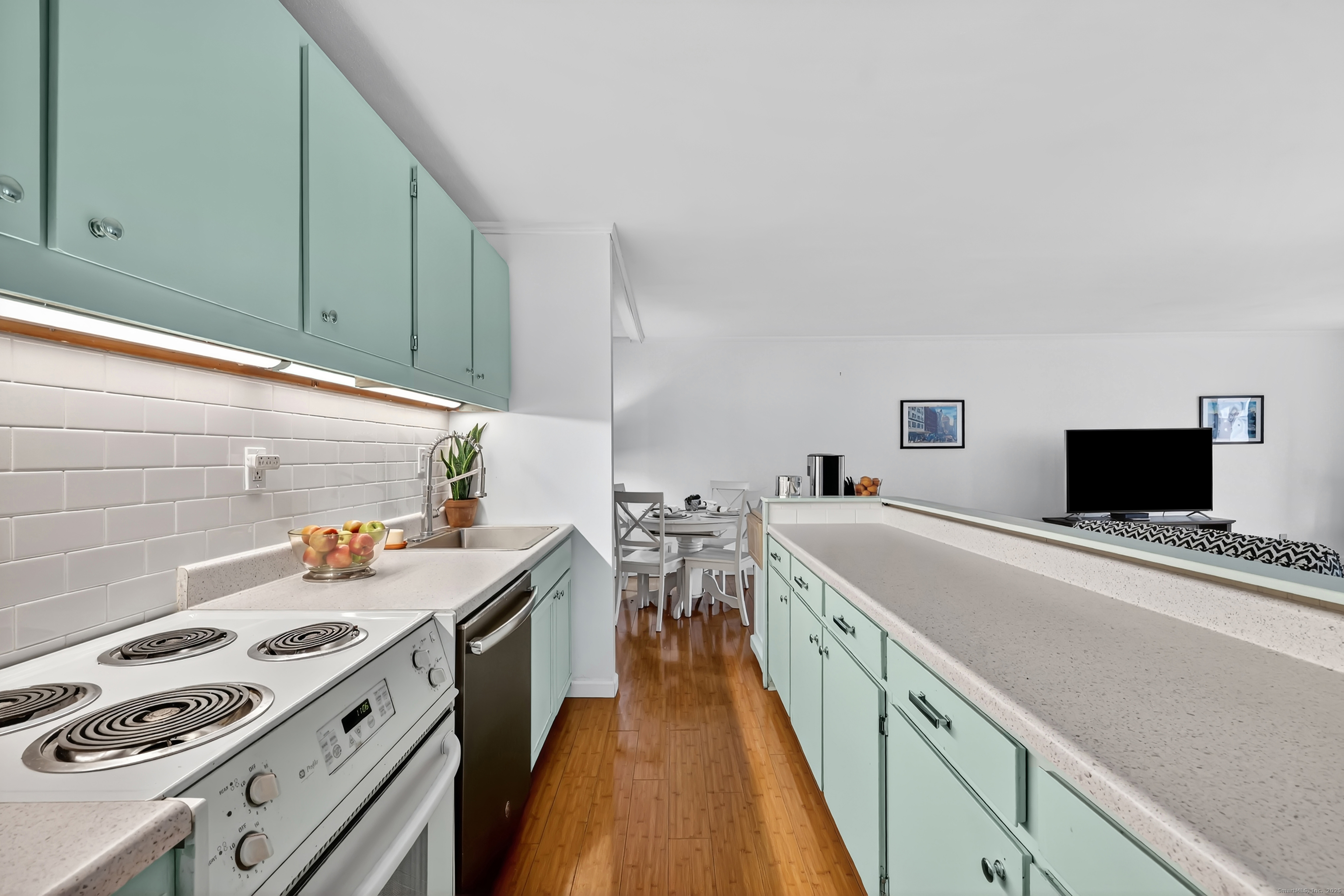 1 Gold Street Hartford CT 06103