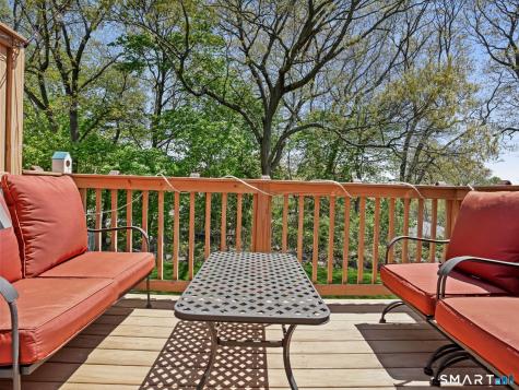 100 Dirienzo Heights Derby CT 06418