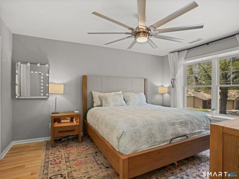 100 Dirienzo Heights Derby CT 06418