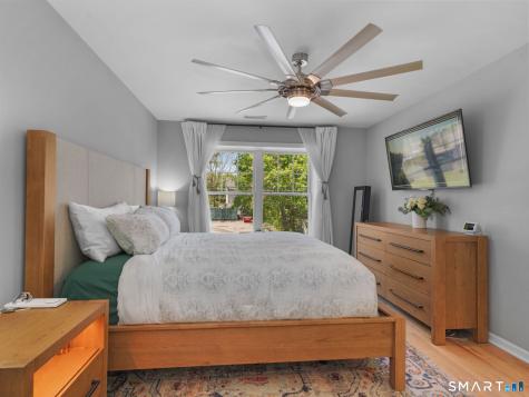 100 Dirienzo Heights Derby CT 06418