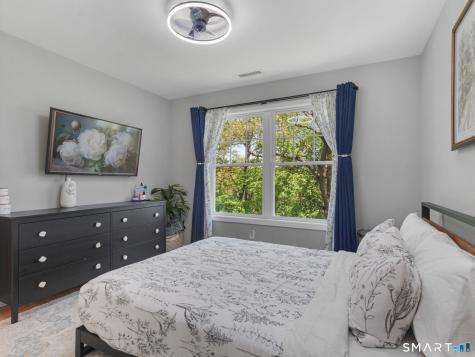 100 Dirienzo Heights Derby CT 06418