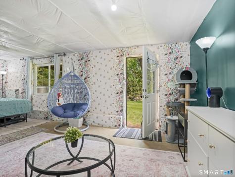 100 Dirienzo Heights Derby CT 06418