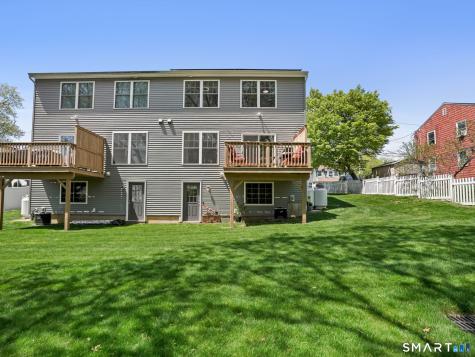 100 Dirienzo Heights Derby CT 06418