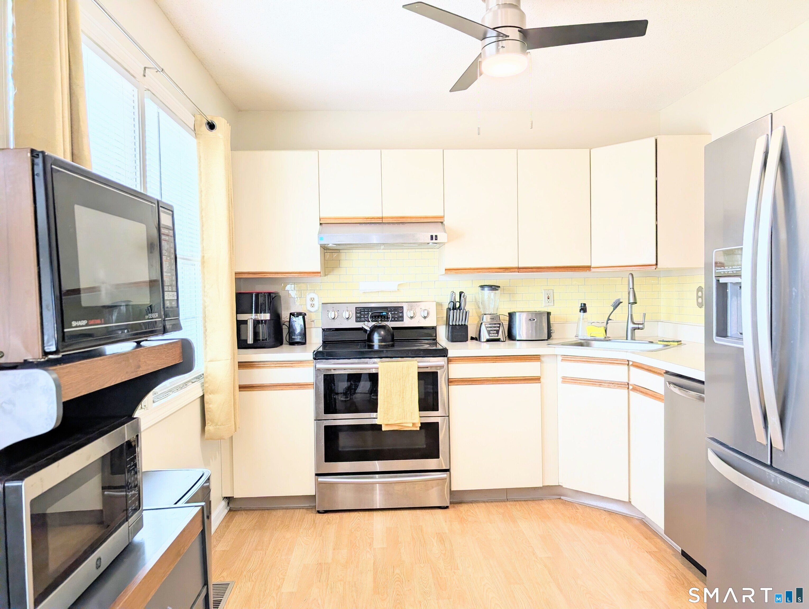 63 Summit Commons Derby CT 06418