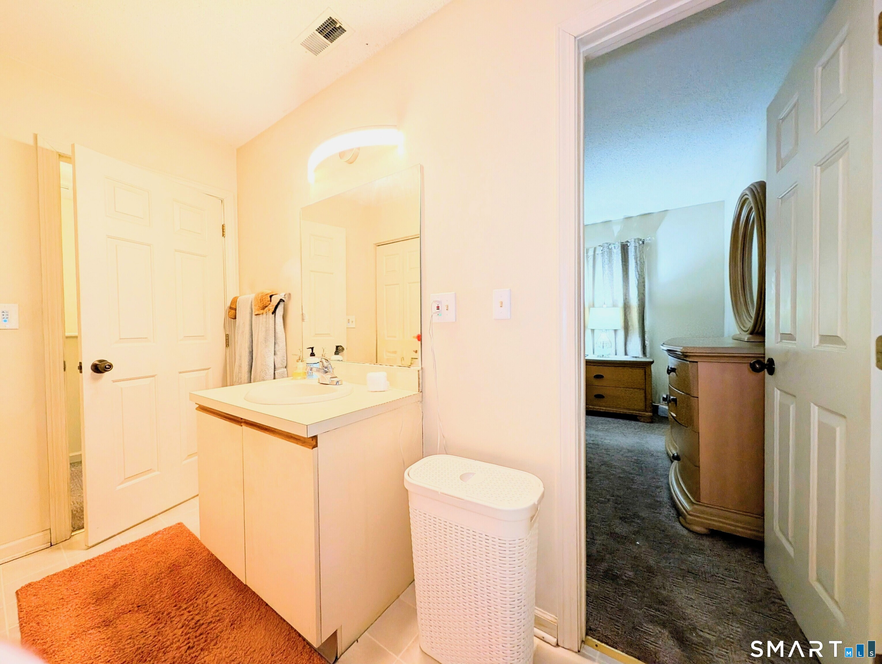 63 Summit Commons Derby CT 06418