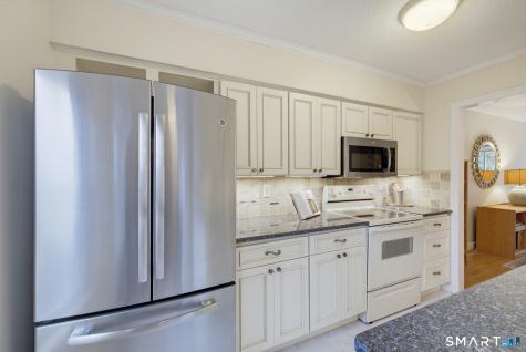 10 Riverview Drive East Windsor CT 06088