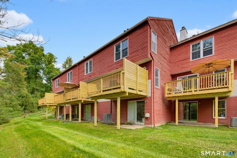 10 Riverview Drive East Windsor CT 06088