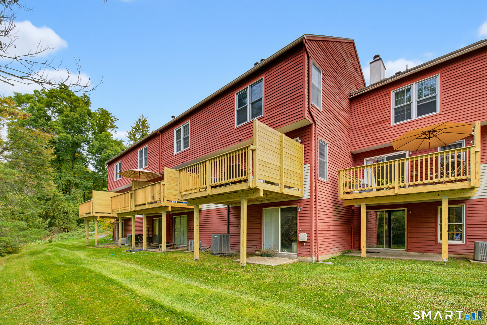 10 Riverview Drive East Windsor CT 06088