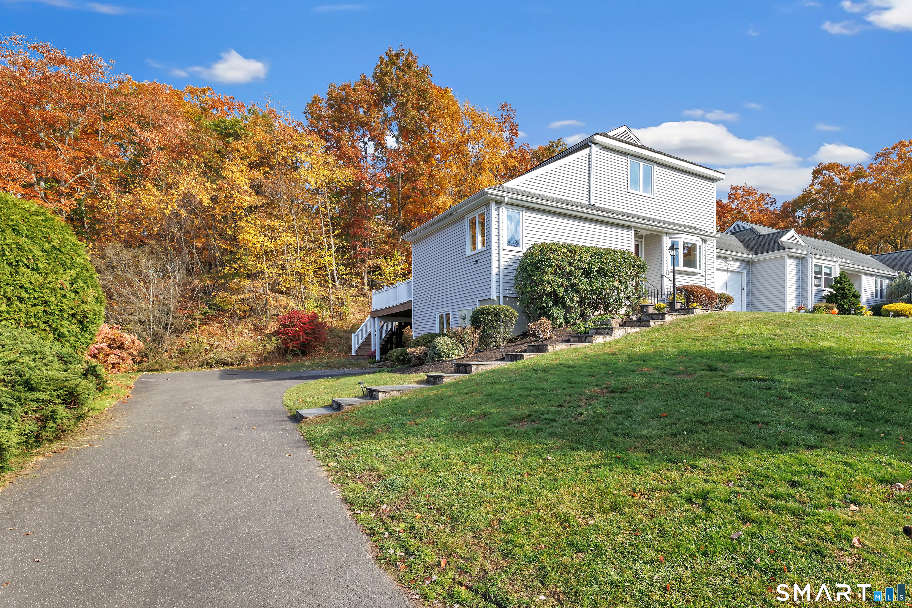 231 Deer Run Shelton CT 06484
