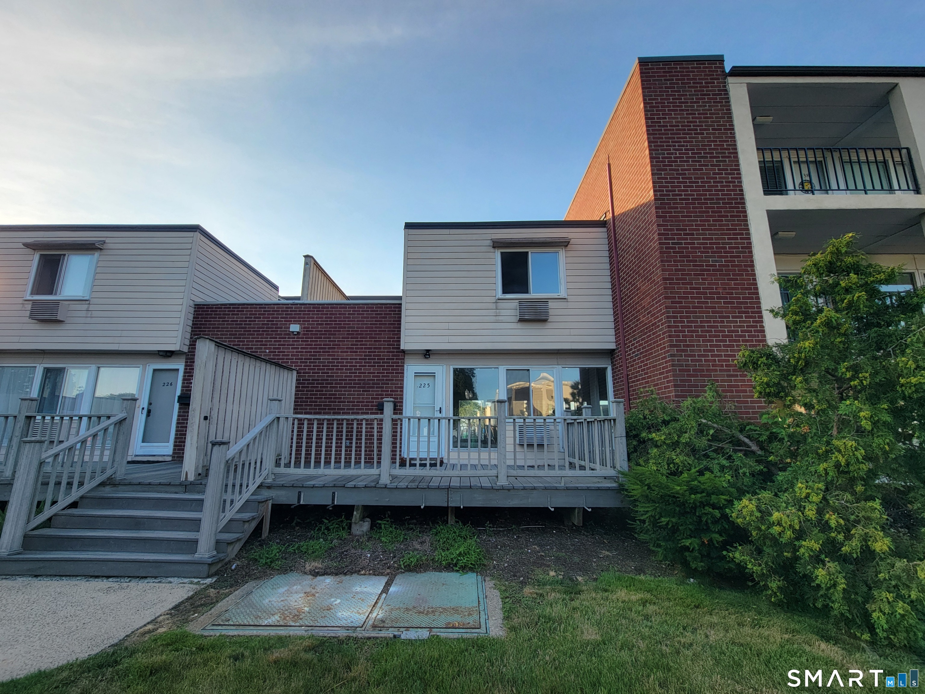 225 West Walk West Haven CT 06516